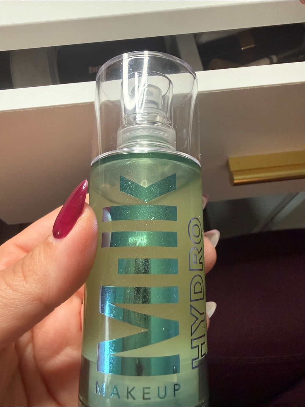 Milk Makeup Hydro grip primer- Light Green Holographic Bottle